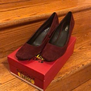 Vaneli Bordo Low Heels